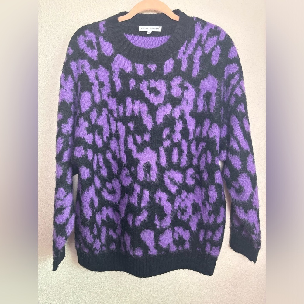 Rebecca Minkoff Purple and Black Gordon Leopard Print Crewneck Fuzzy Sweater M - Picture 3 of 9